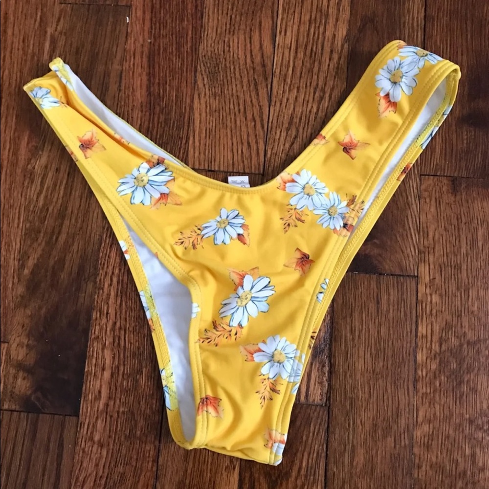 Bikini bottoms